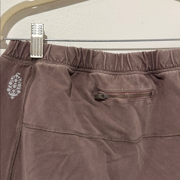 Free People Hot Shot Pants - Picture 5 of 10